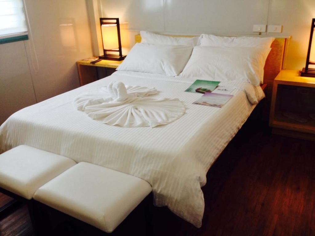 Shore Time Hotel - Annex Balabag  Luaran gambar