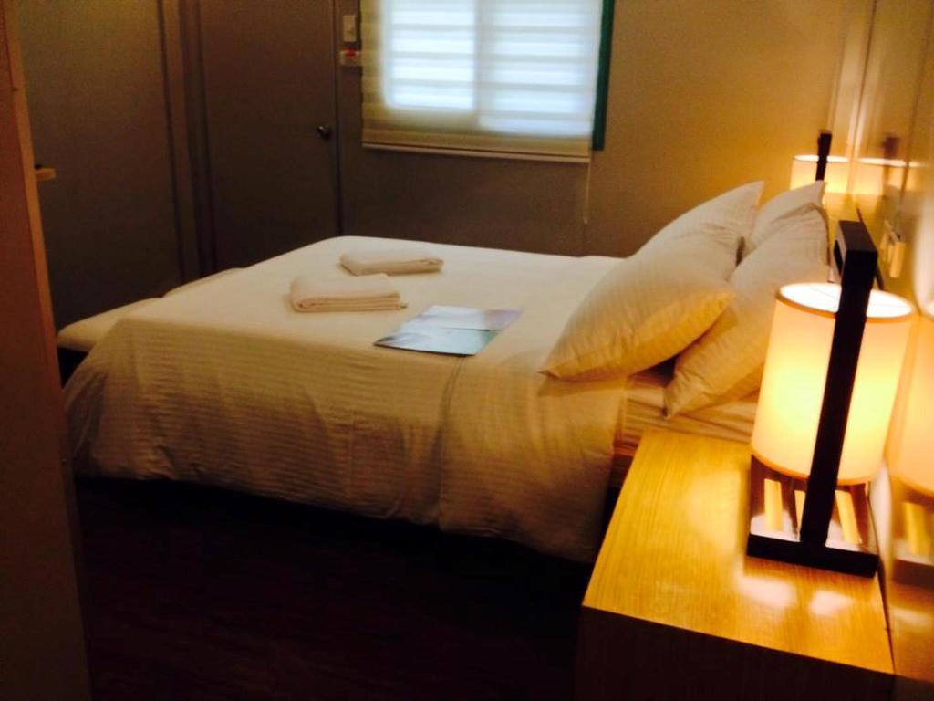 Shore Time Hotel - Annex Balabag  Luaran gambar