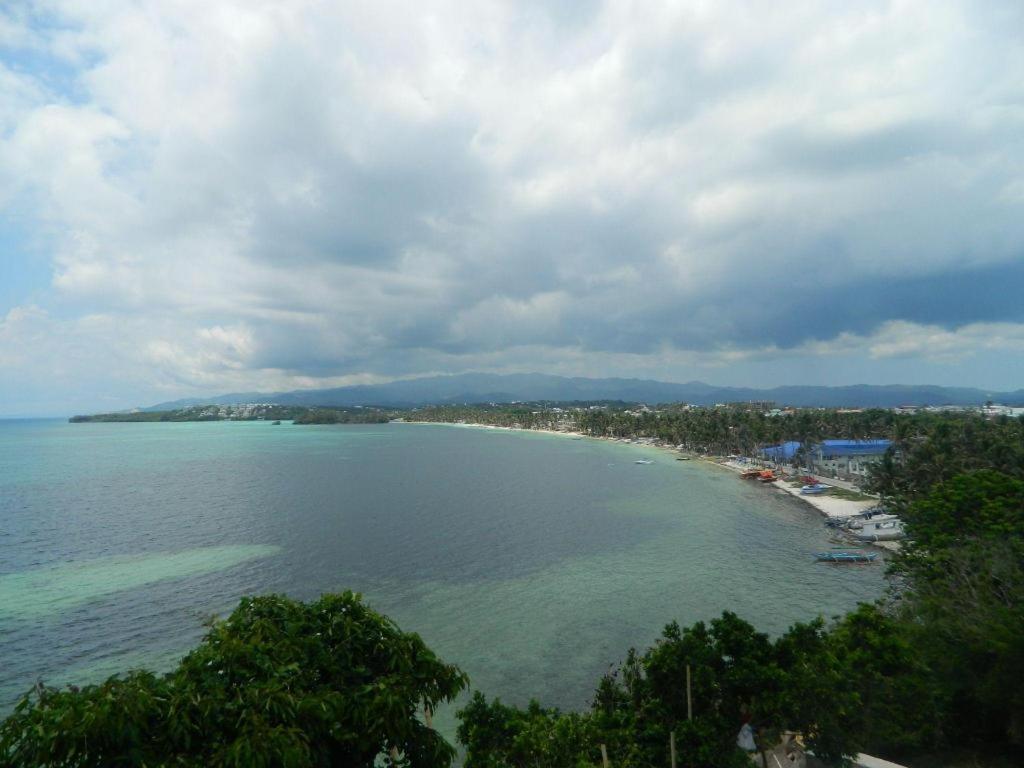 Shore Time Hotel - Annex Balabag  Luaran gambar