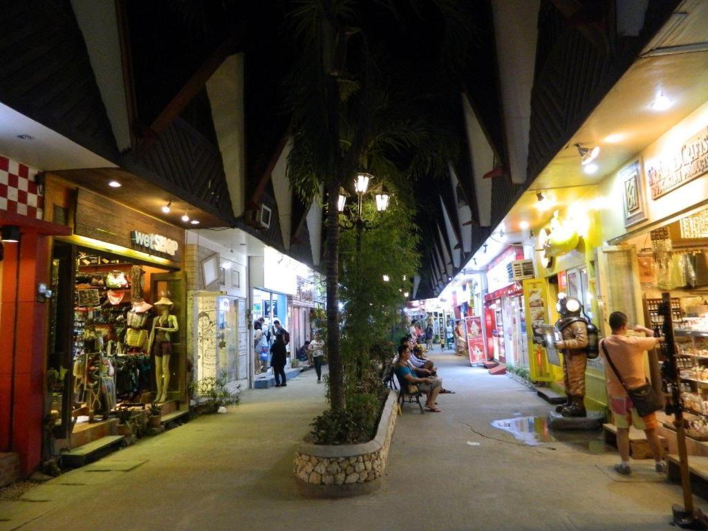 Shore Time Hotel - Annex Balabag  Luaran gambar