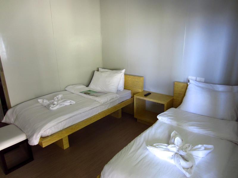 Shore Time Hotel - Annex Balabag  Luaran gambar