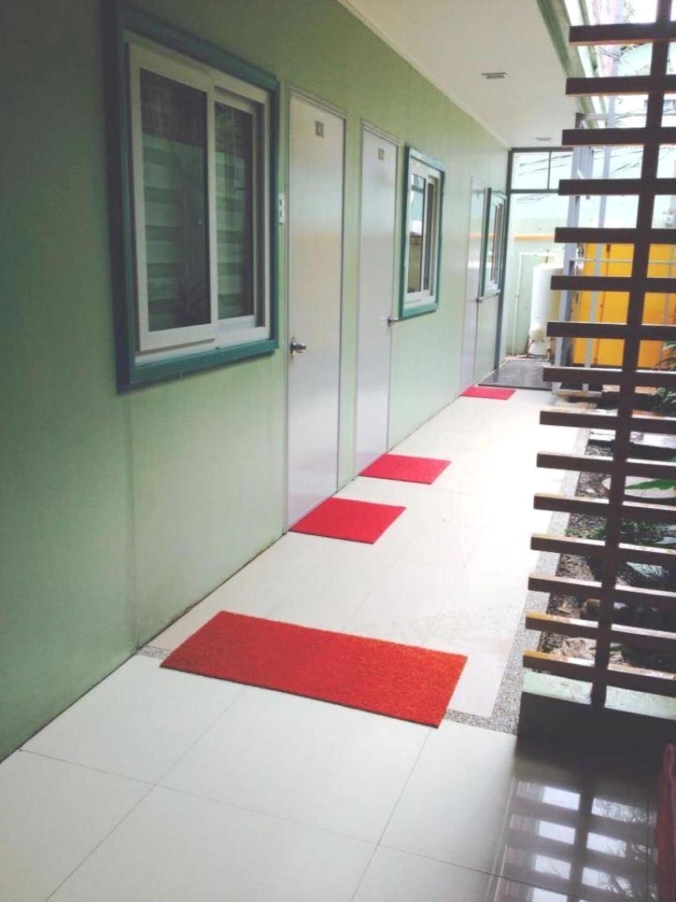 Shore Time Hotel - Annex Balabag  Luaran gambar