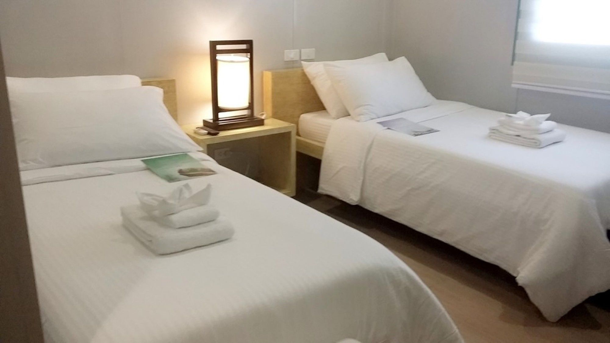 Shore Time Hotel - Annex Balabag  Luaran gambar